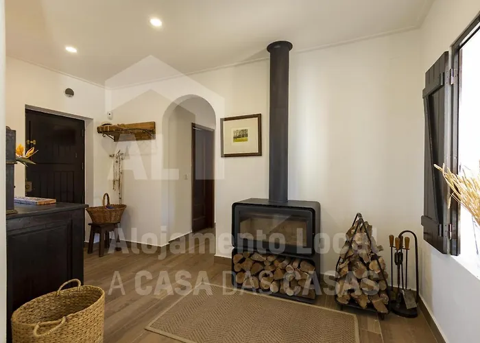 Hilltop Blue Village By Acasadascasas *