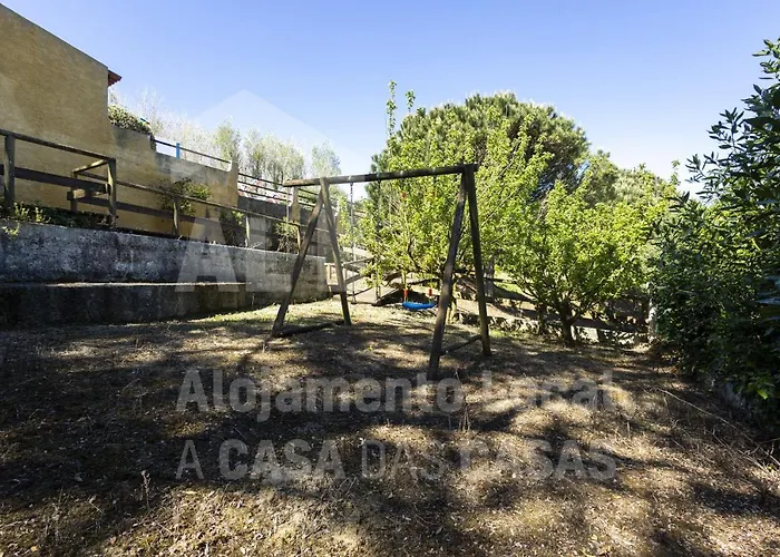 Hilltop Blue Village By Acasadascasas * Santo Isidoro