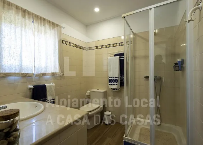 Hilltop Blue Village By Acasadascasas *